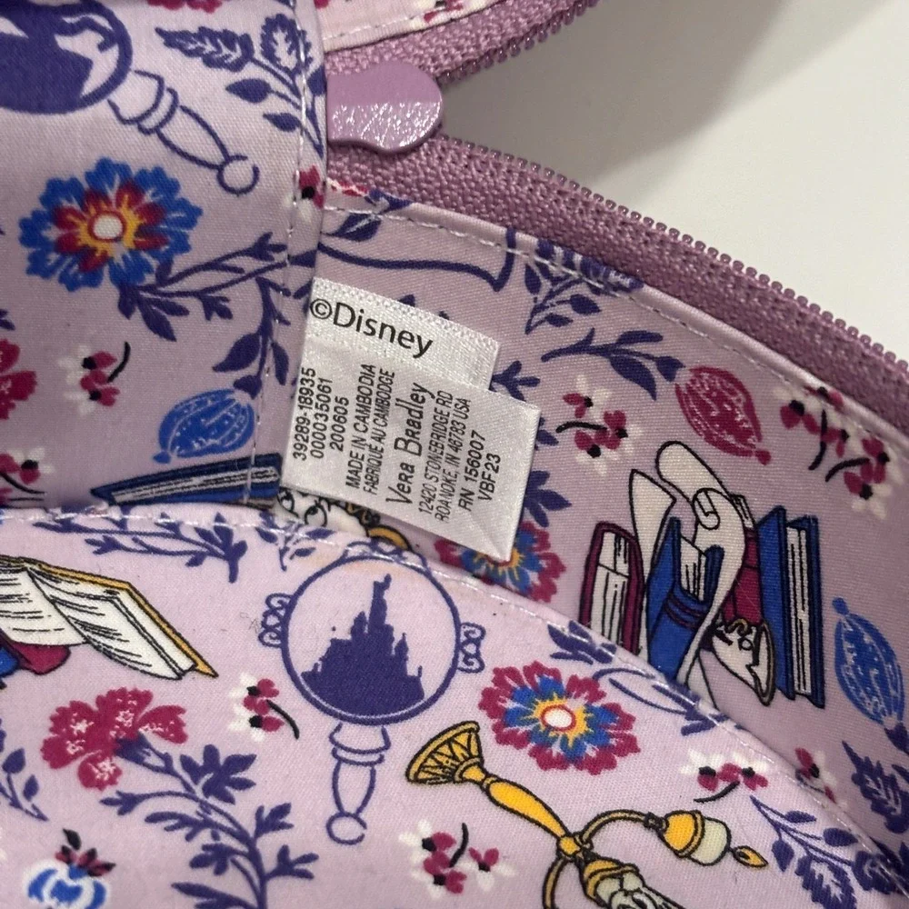 Disney Vera Bradley Beauty and the Beast Mrs Potts Chip Round Cosmetic Case Bag